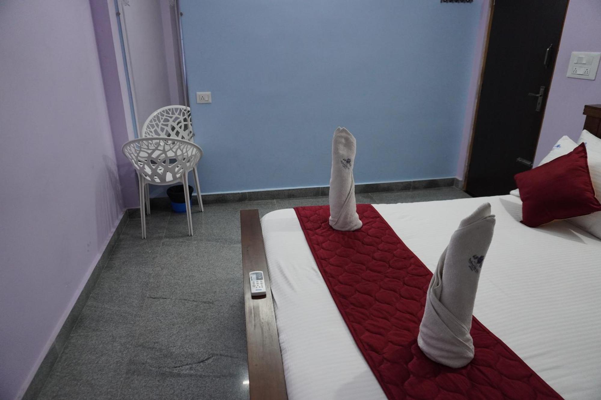Tirumala Premium Home Stay Tirupati Luaran gambar