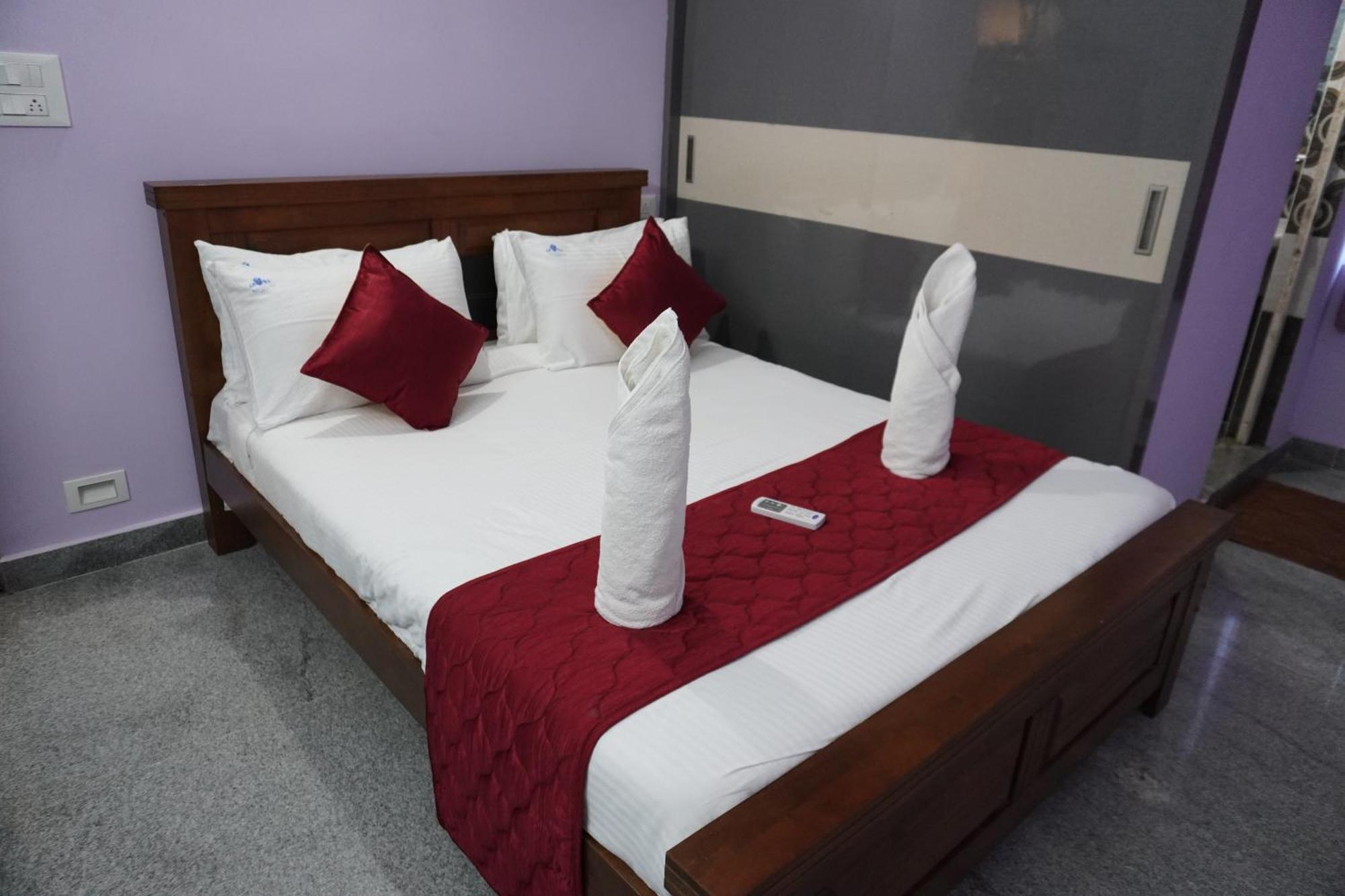 Tirumala Premium Home Stay Tirupati Luaran gambar
