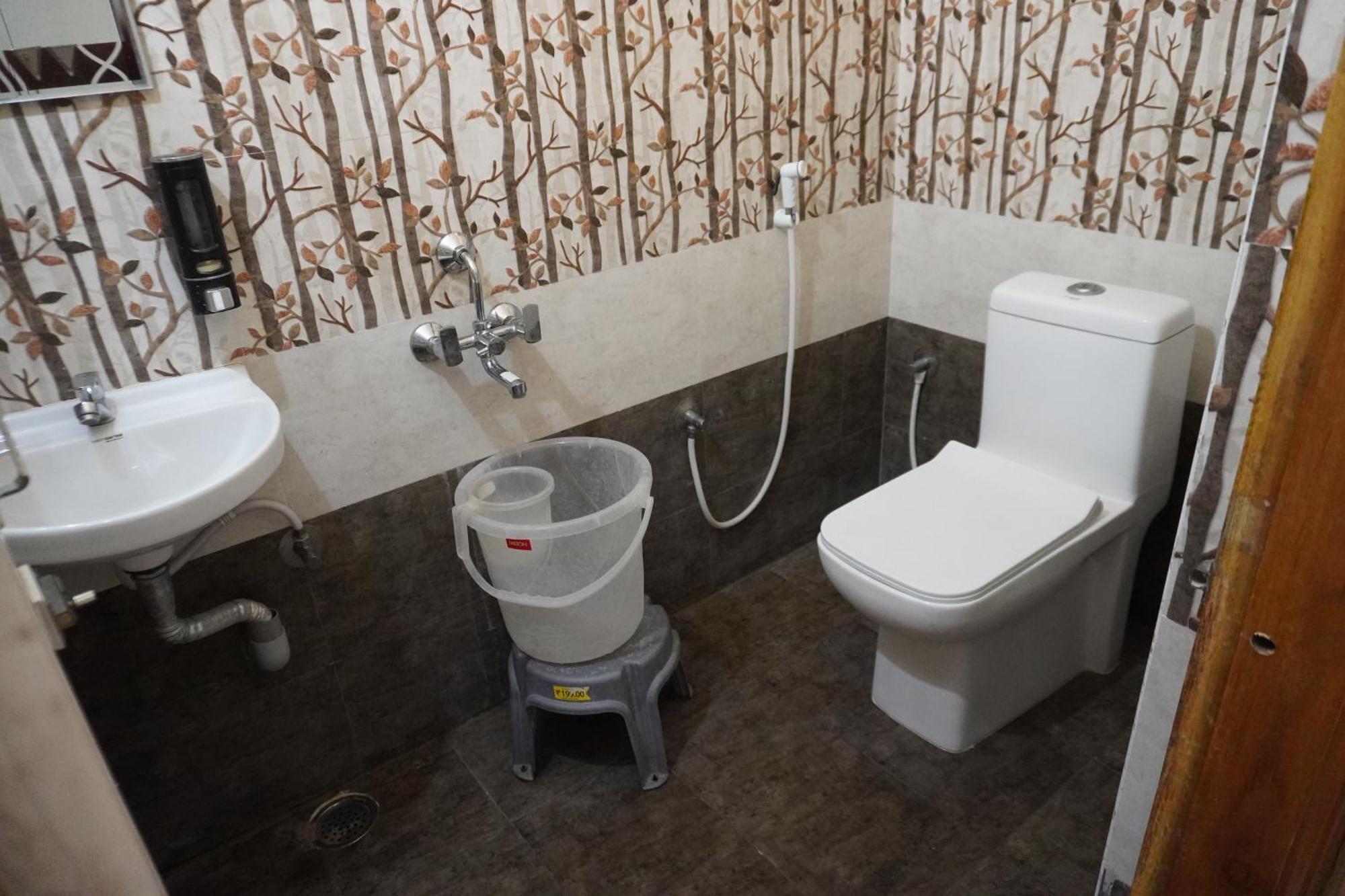 Tirumala Premium Home Stay Tirupati Luaran gambar